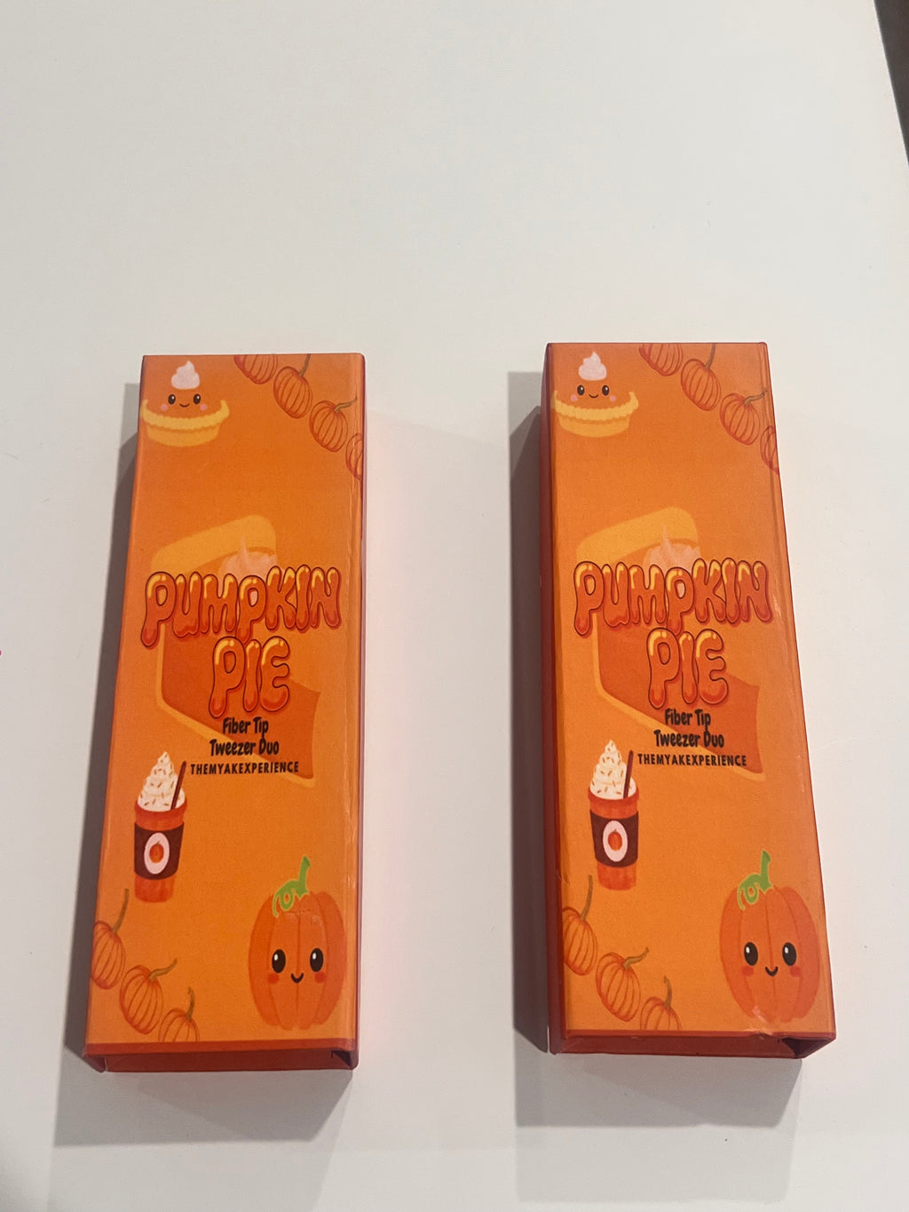 Pumpkin pie tweezer duo